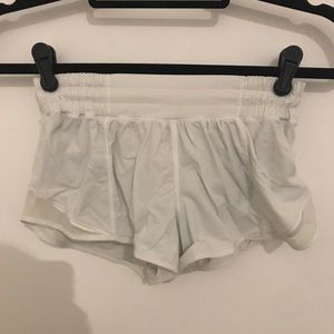 Hotty hot short 2.5” (white)